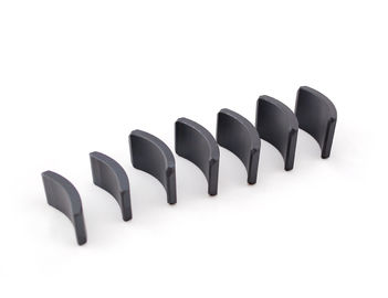 Chine Aimant de moteur de fan de Magunion/tolérance permanente de l'aimant 0.05mm de ferrite fournisseur