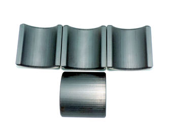 La température fonctionnante des aimants -80~150℃ de ferrite d'ARC de moteur de tapis roulant fournisseur